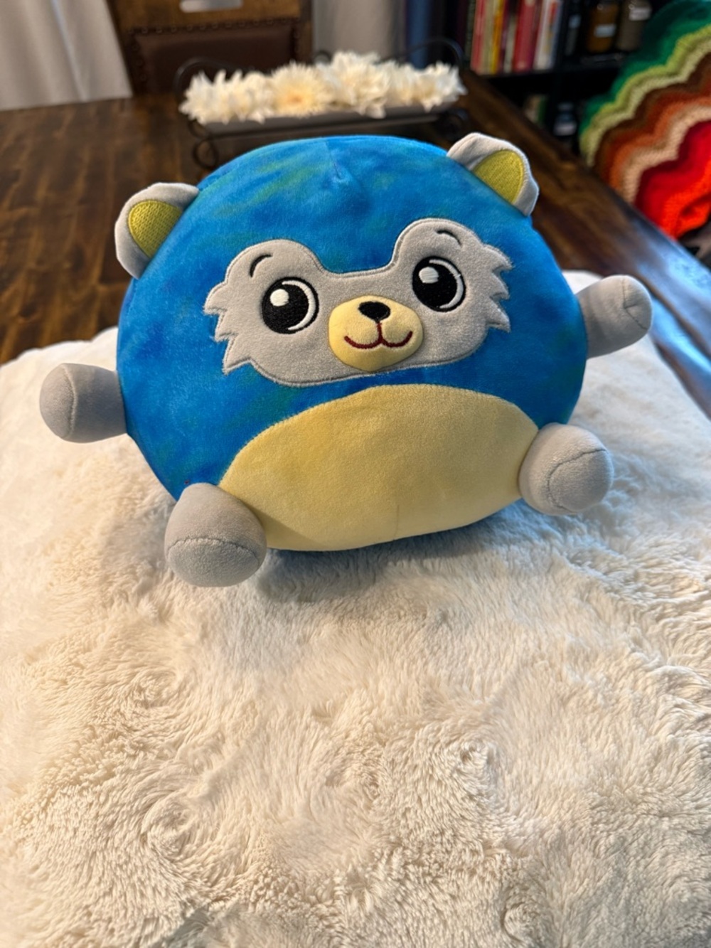 🍒 Dream Beams Blue plush round snuggle toy!